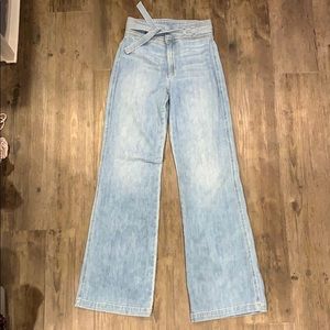 JOE’S JEANS LIGHT WASH SIZE 26